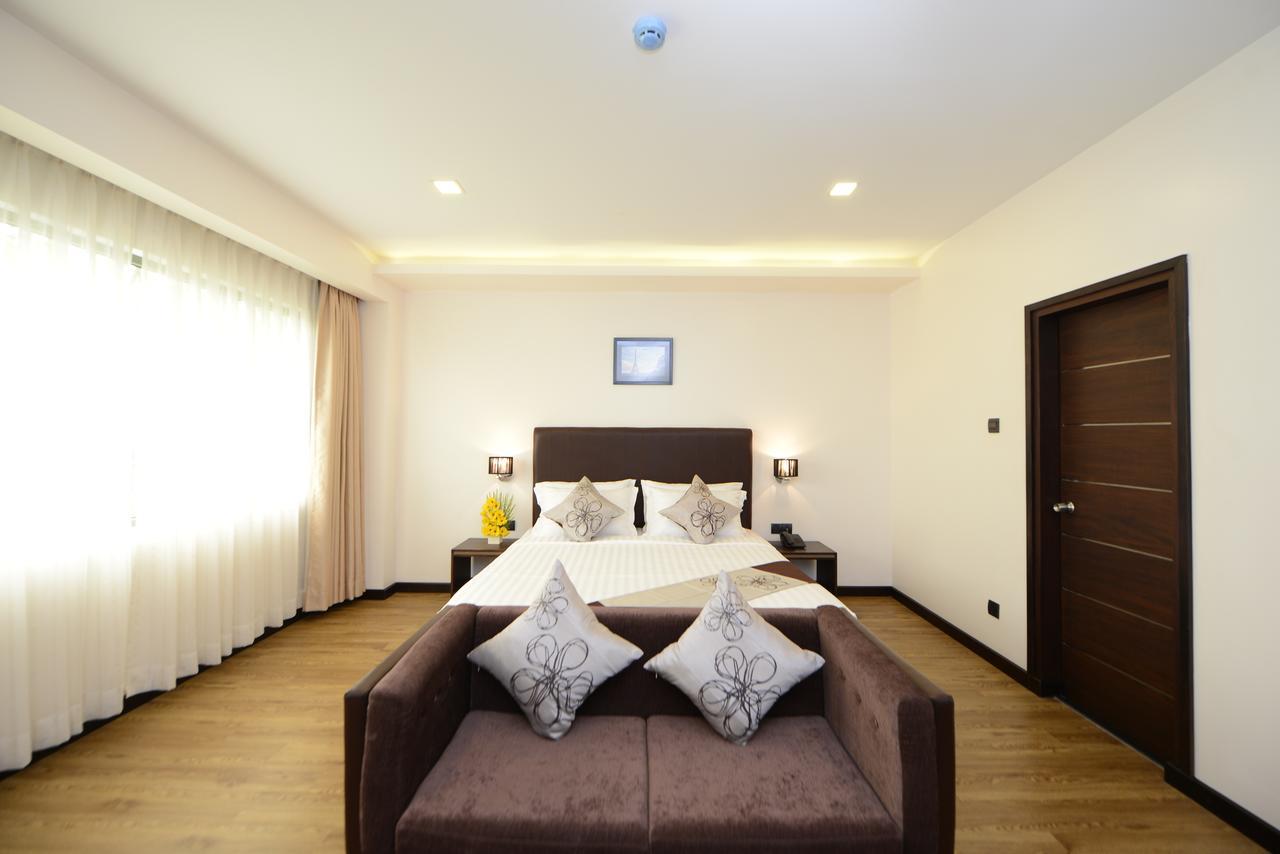 Hotel Lexus Rangun Kültér fotó